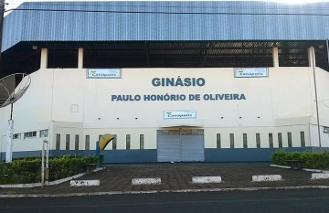 Ginásio_Paulo_Honório_de_Oliveira,_Canápolis_(MG)